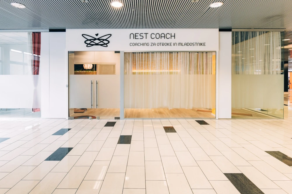 Nest Coach - EMPORIUM BTC, LATINSKI TRG 6